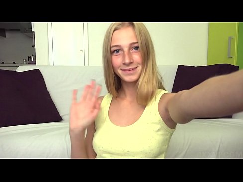 ❤️ Ko mi je dolgčas, lenobno masturbiram svojo rožnato pičko Kvalitetni pornič pri nas ❌